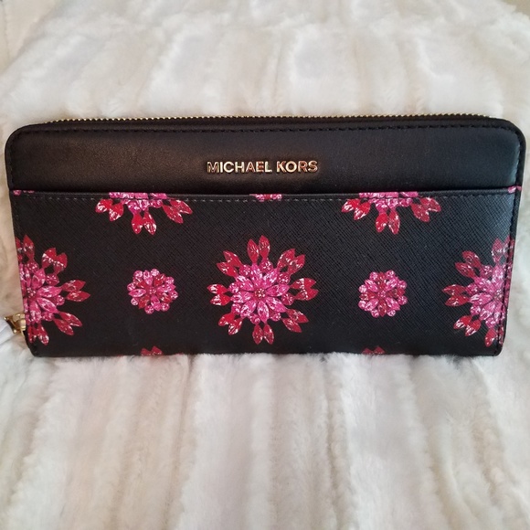 Michael Kors Handbags - 50% OFF!  Michael Kors Floral Wallet